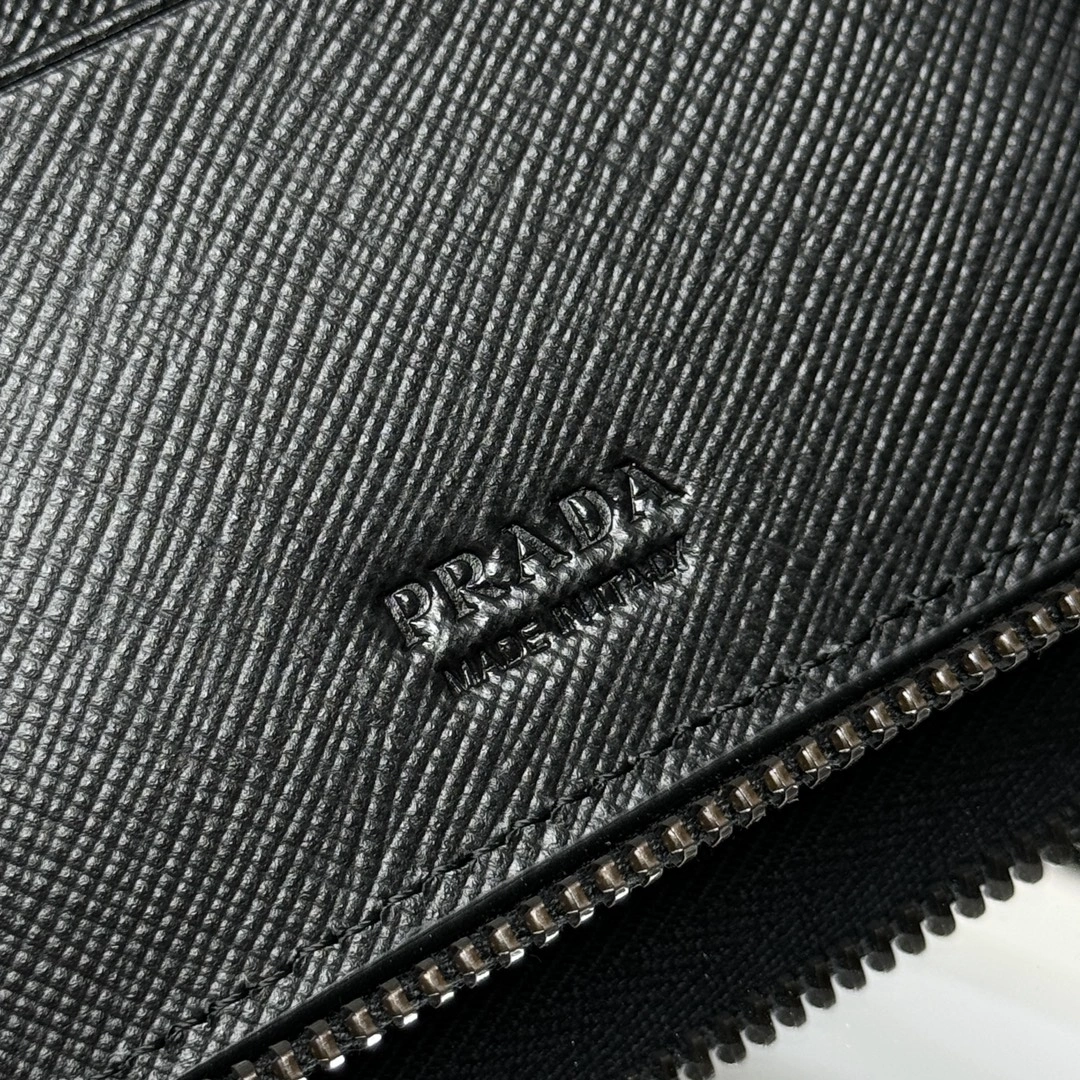 PradaWallets 4135D-0085