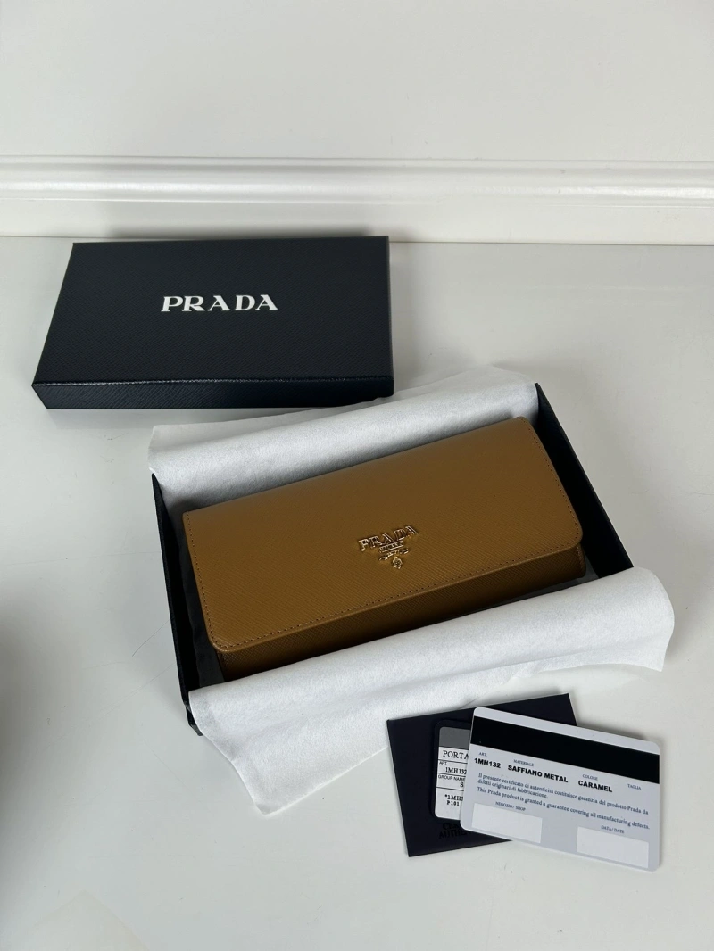 PradaWallets 4135F-0181