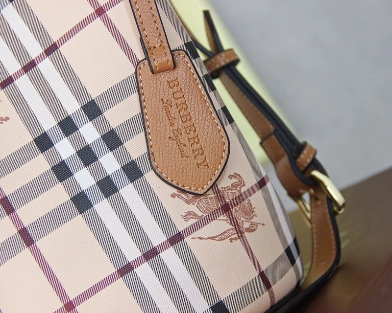 Burberry Bucket Bags 4140-0072