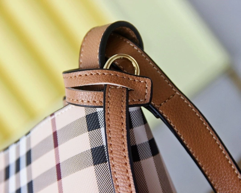 Burberry Bucket Bags 4140-0072