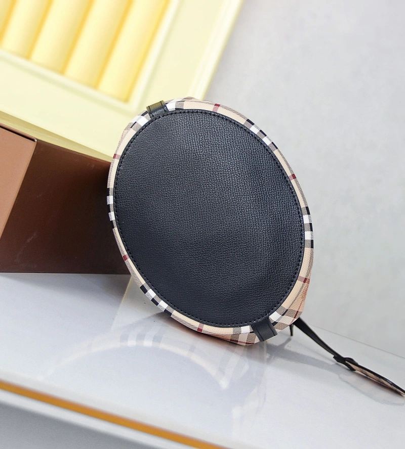 Burberry Bucket Bags 4140-0073