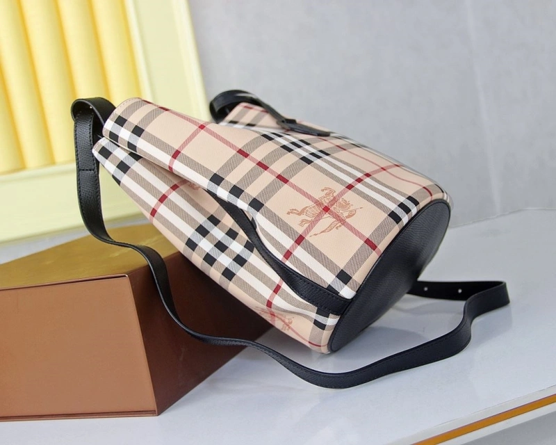 Burberry Bucket Bags 4140-0073