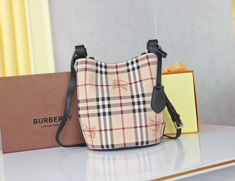 Burberry Bucket Bags 4140-0073