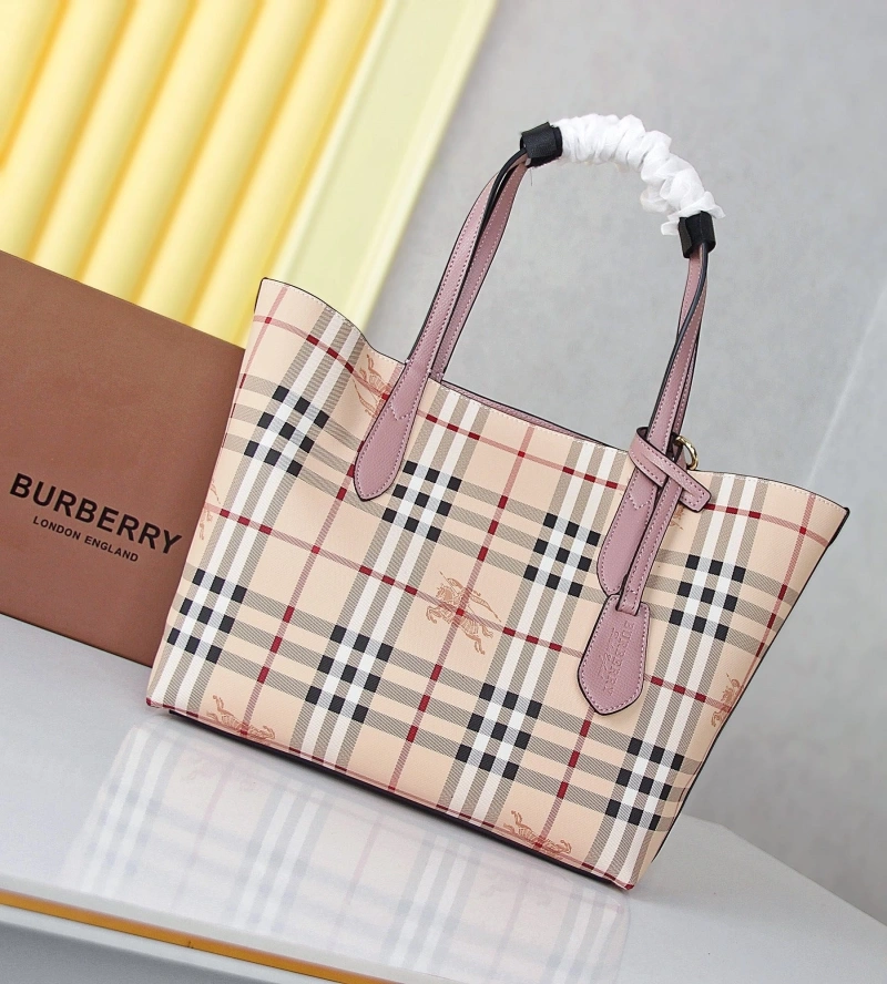 Burberry Shopping Bags 4140-0300
