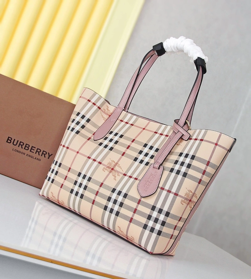 Burberry Shopping Bags 4140-0300