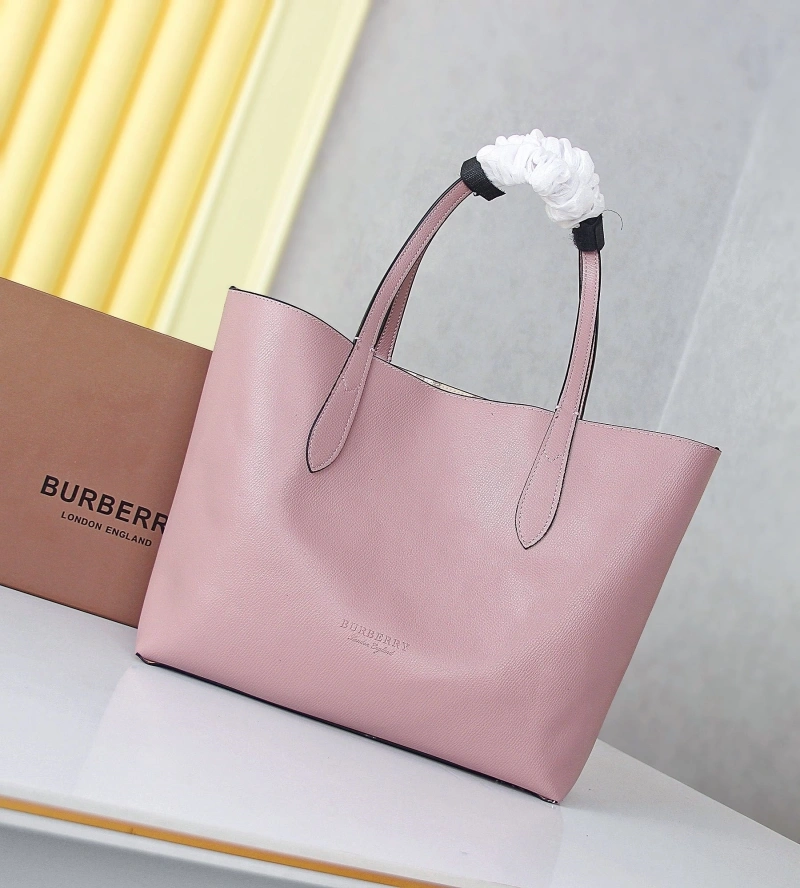 Burberry Shopping Bags 4140-0300