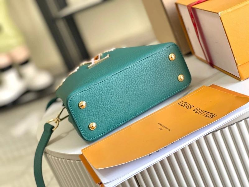 LV Capucines Bags 4171D-0100