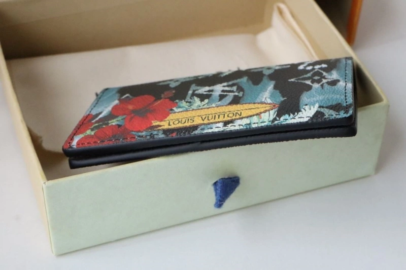 LV Wallets 4178A-0004