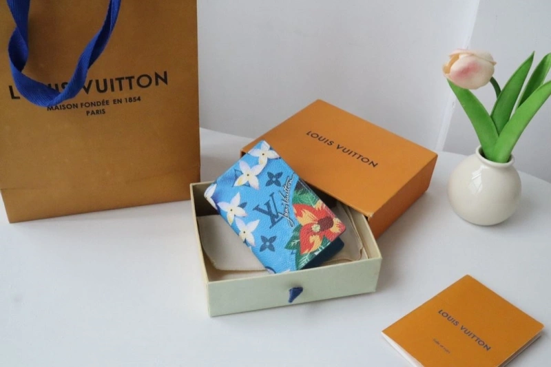 LV Wallets 4178A-0006