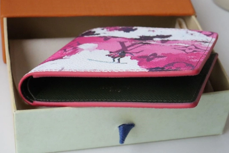 LV Wallets 4178A-0009