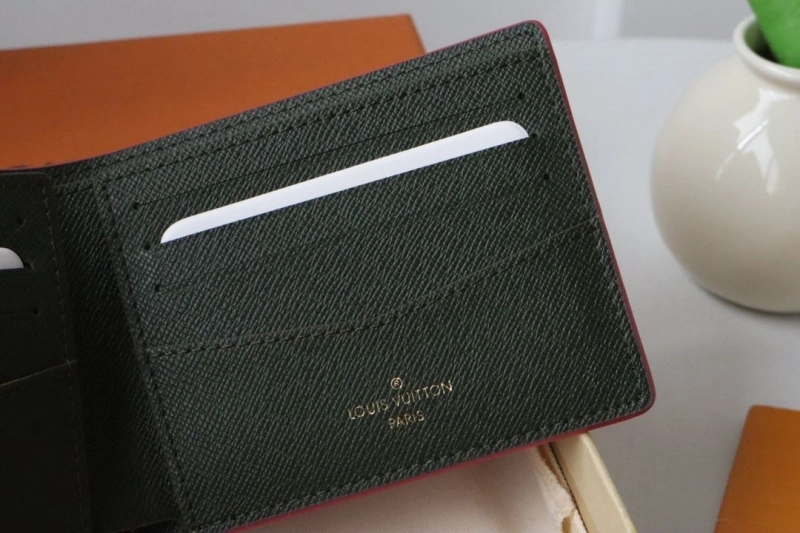 LV Wallets 4178A-0009