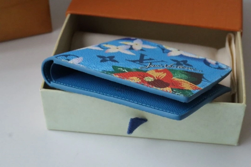 LV Wallets 4178A-0011