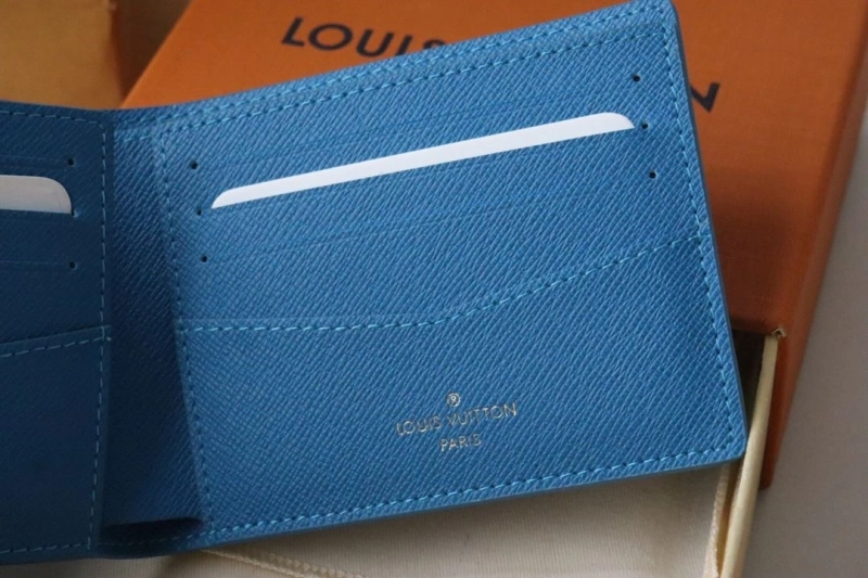 LV Wallets 4178A-0011