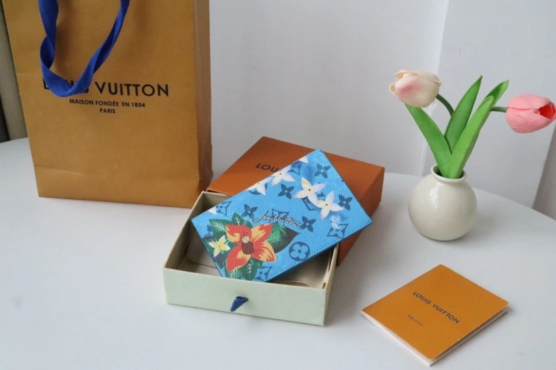 LV Wallets 4178A-0015