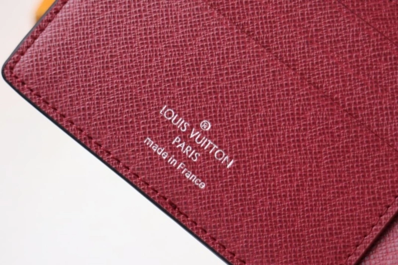 LV Wallets 4178A-0027