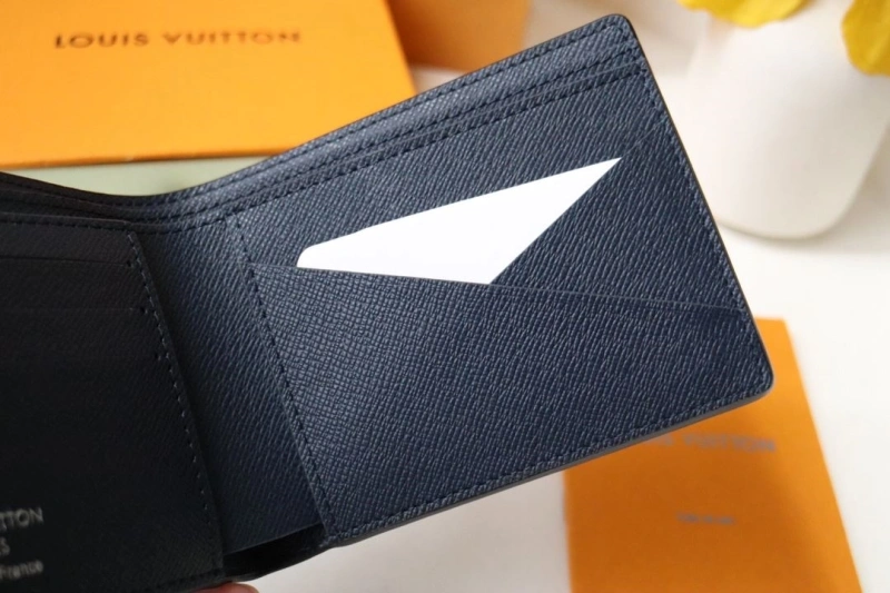 LV Wallets 4178A-0029