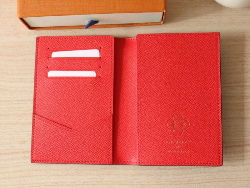 LV Wallets 4178A-0047