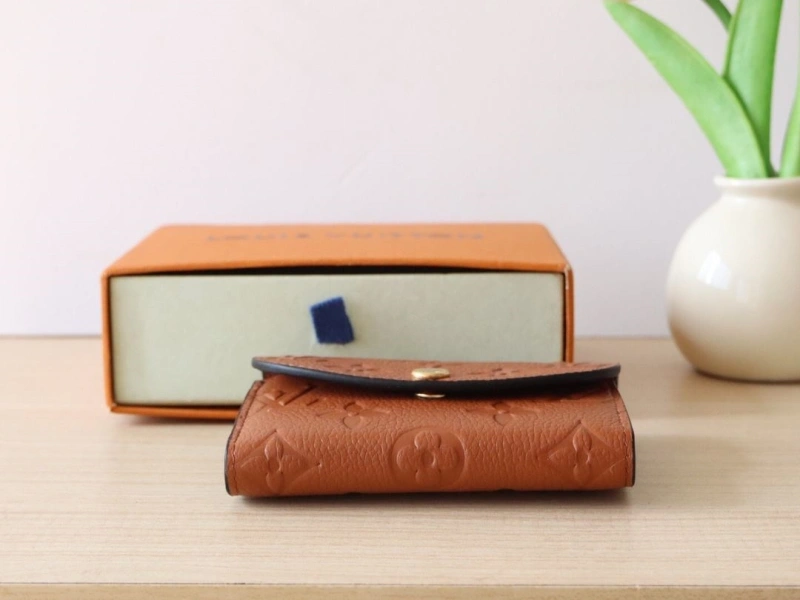 LV Wallets 4178A-0051