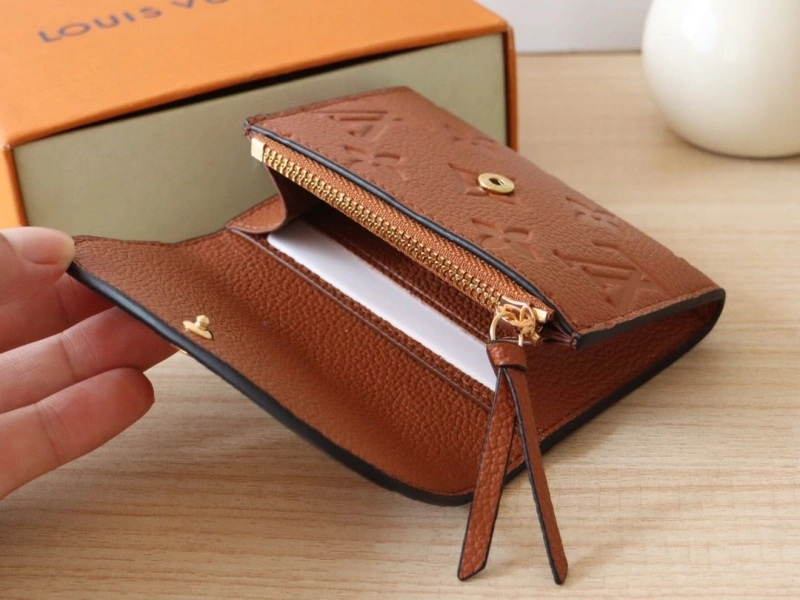 LV Wallets 4178A-0051