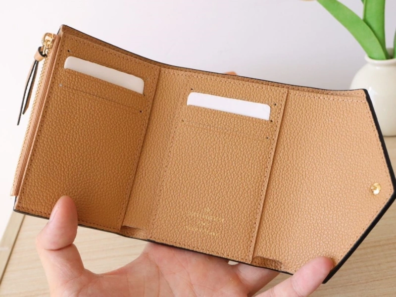 LV Wallets 4178A-0058