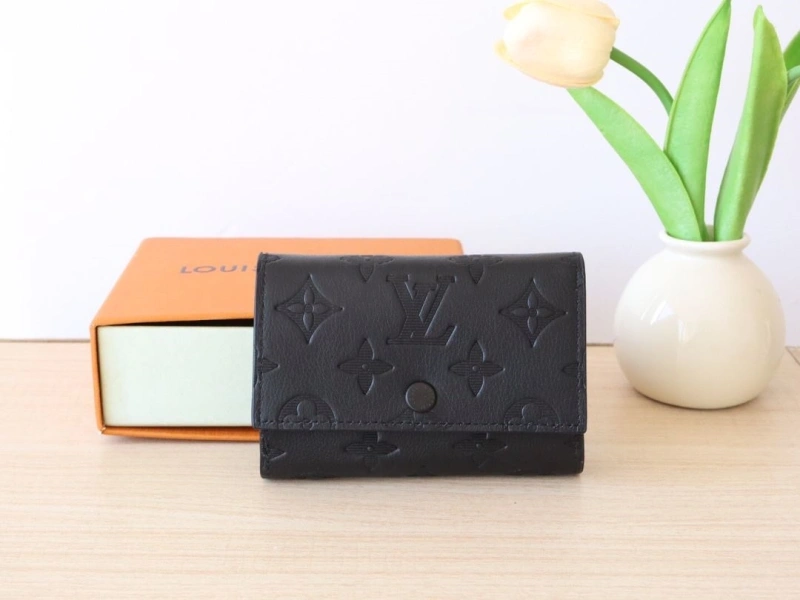 LV Wallets 4178A-0060