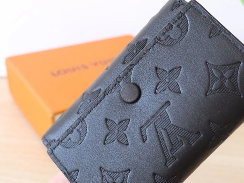 LV Wallets 4178A-0060
