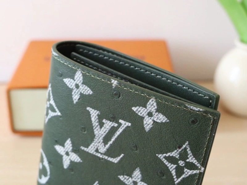 LV Wallets 4178A-0080