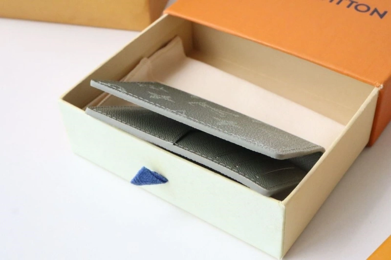 LV Wallets 4178A-0096