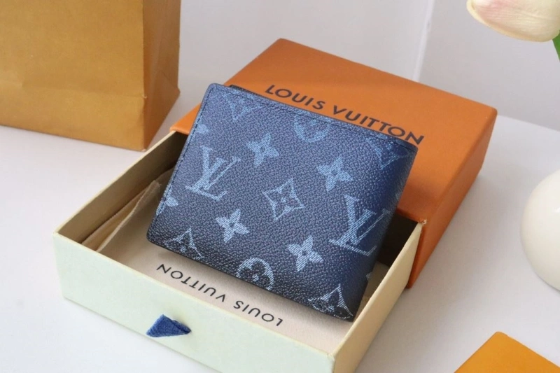 LV Wallets 4178A-0098
