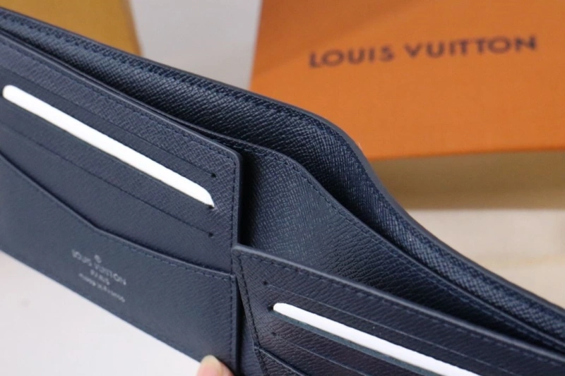 LV Wallets 4178A-0098
