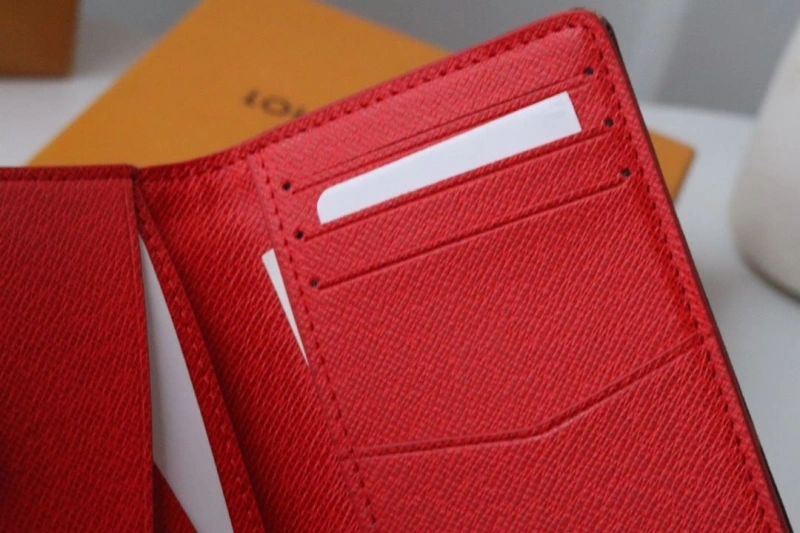 LV Wallets 4178A-0118