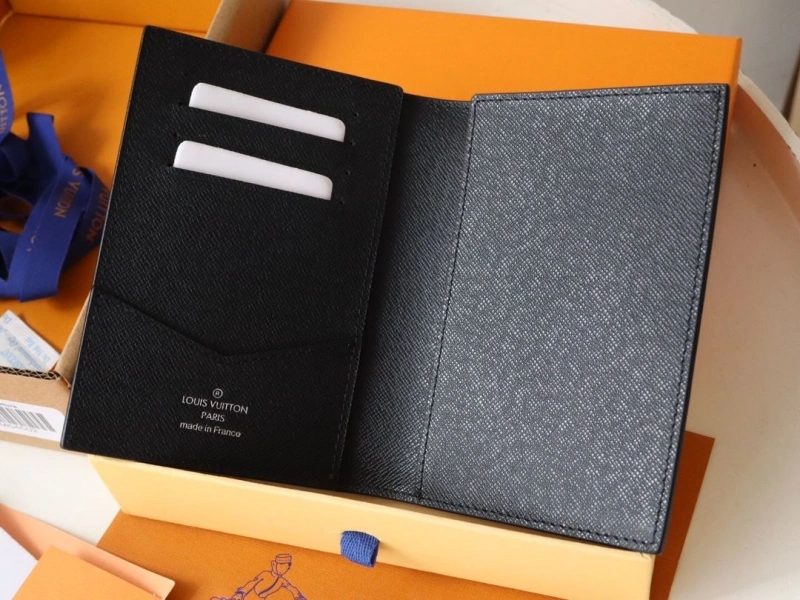 LV Wallets 4178A-0120