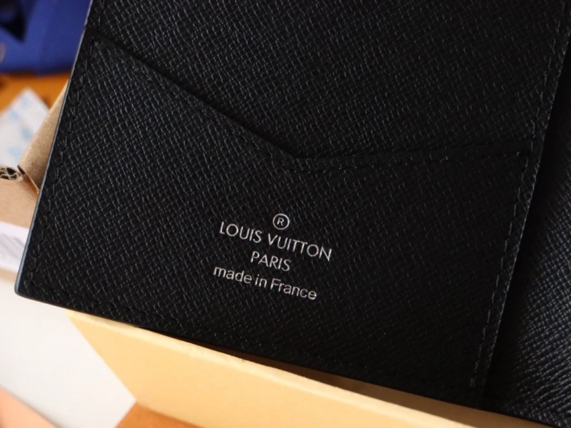 LV Wallets 4178A-0120