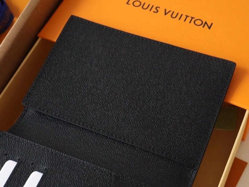 LV Wallets 4178A-0120