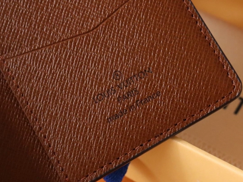 LV Wallets 4178A-0123