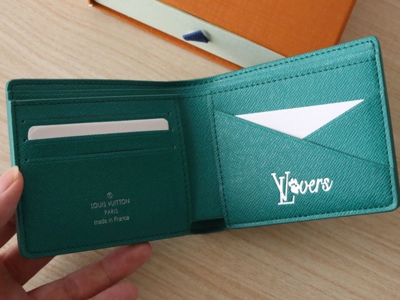 LV Wallets 4178A-0134