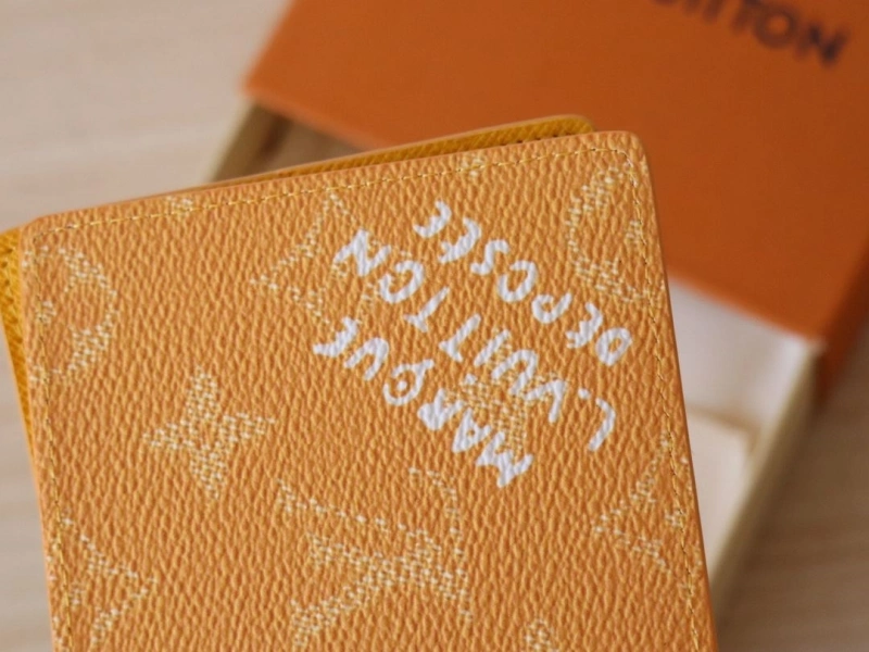 LV Wallets 4178A-0139