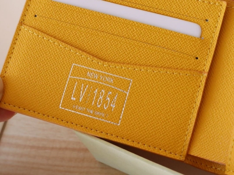 LV Wallets 4178A-0139