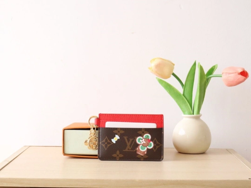 LV Wallets 4178A-0140