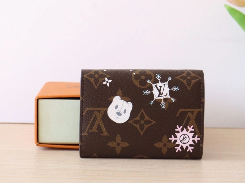LV Wallets 4178A-0144