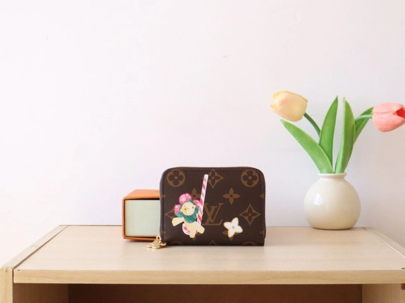 LV Wallets 4178A-0146