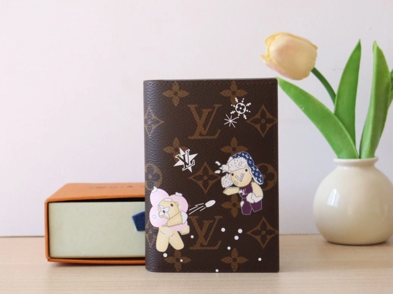 LV Wallets 4178A-0149