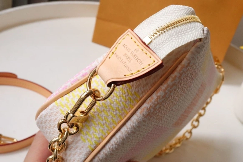 LV Wallets 4178A-0154