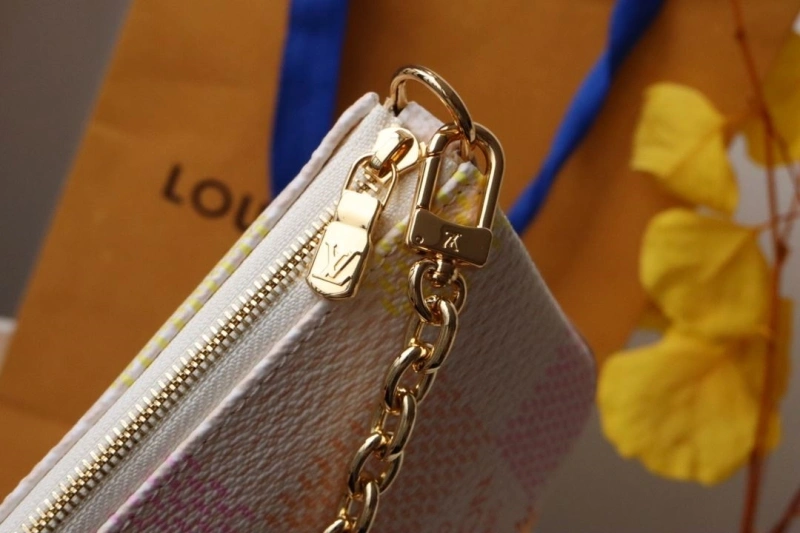 LV Wallets 4178A-0154