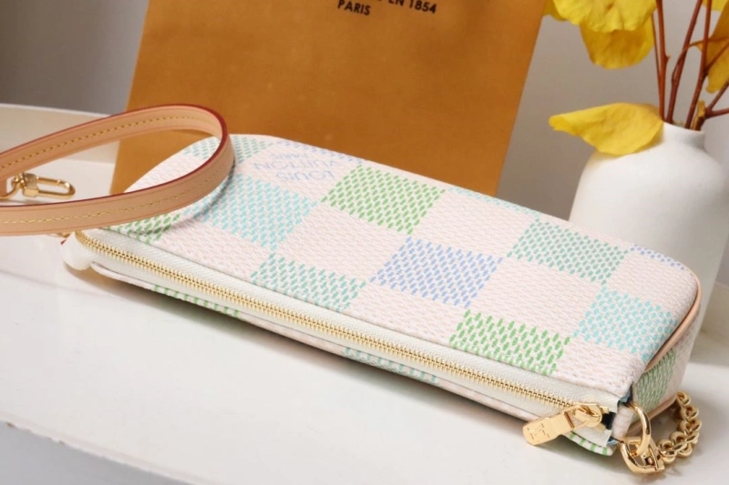 LV Wallets 4178A-0155