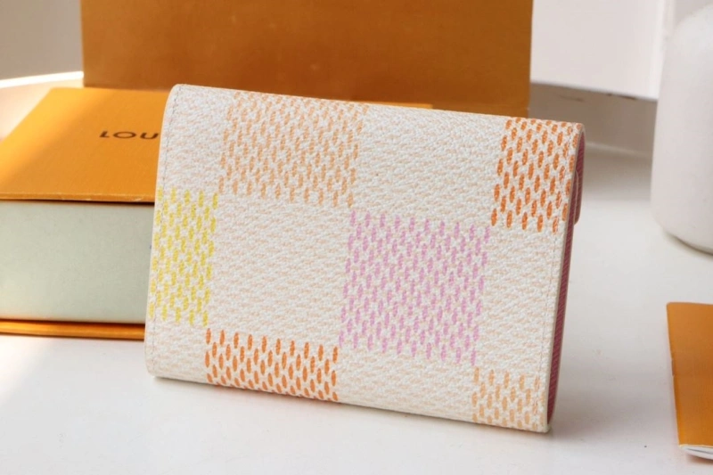 LV Wallets 4178A-0158