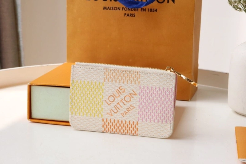 LV Wallets 4178A-0161