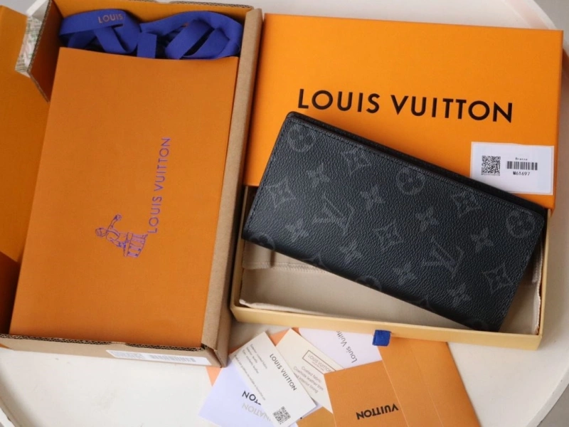 LV Wallets 4178A-0162