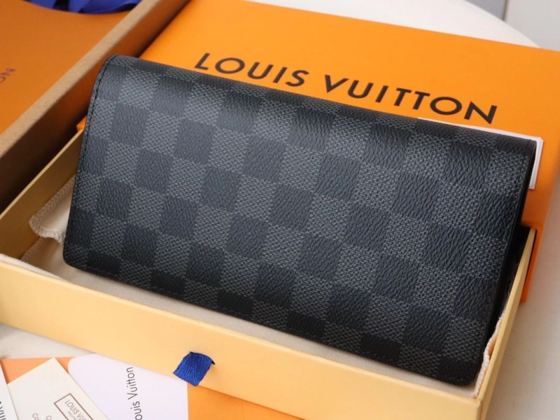 LV Wallets 4178A-0164