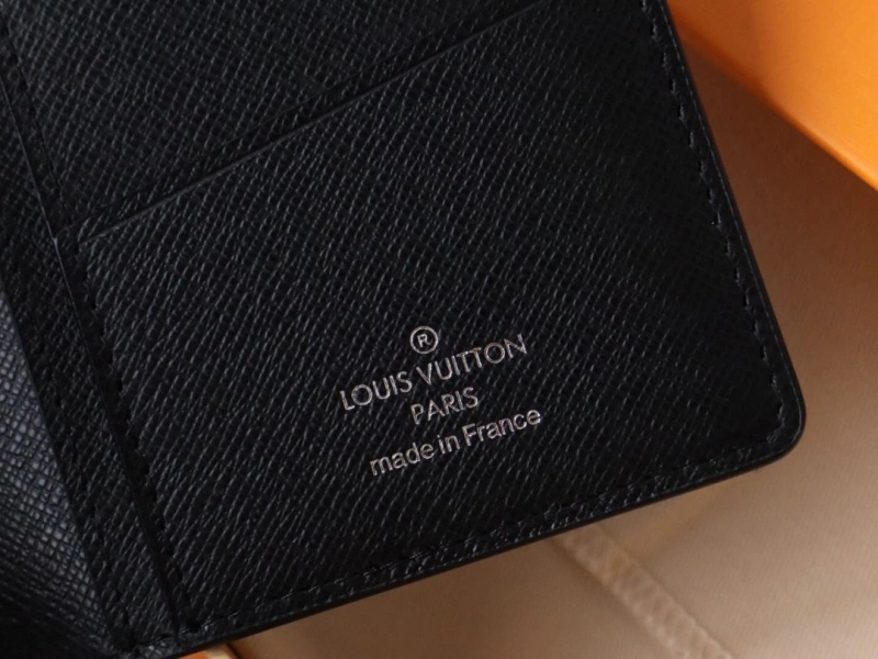 LV Wallets 4178A-0164